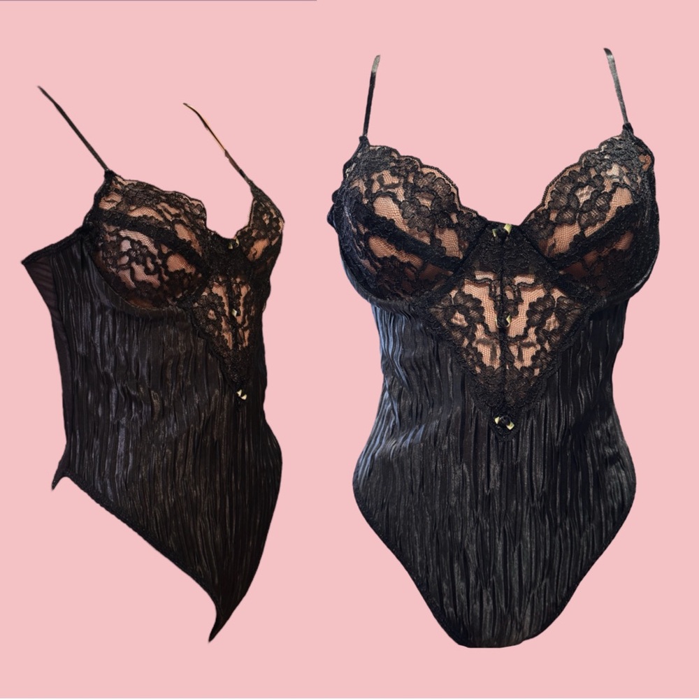 Vintage Lucie Ann II black teddy/bodysuit with button closure